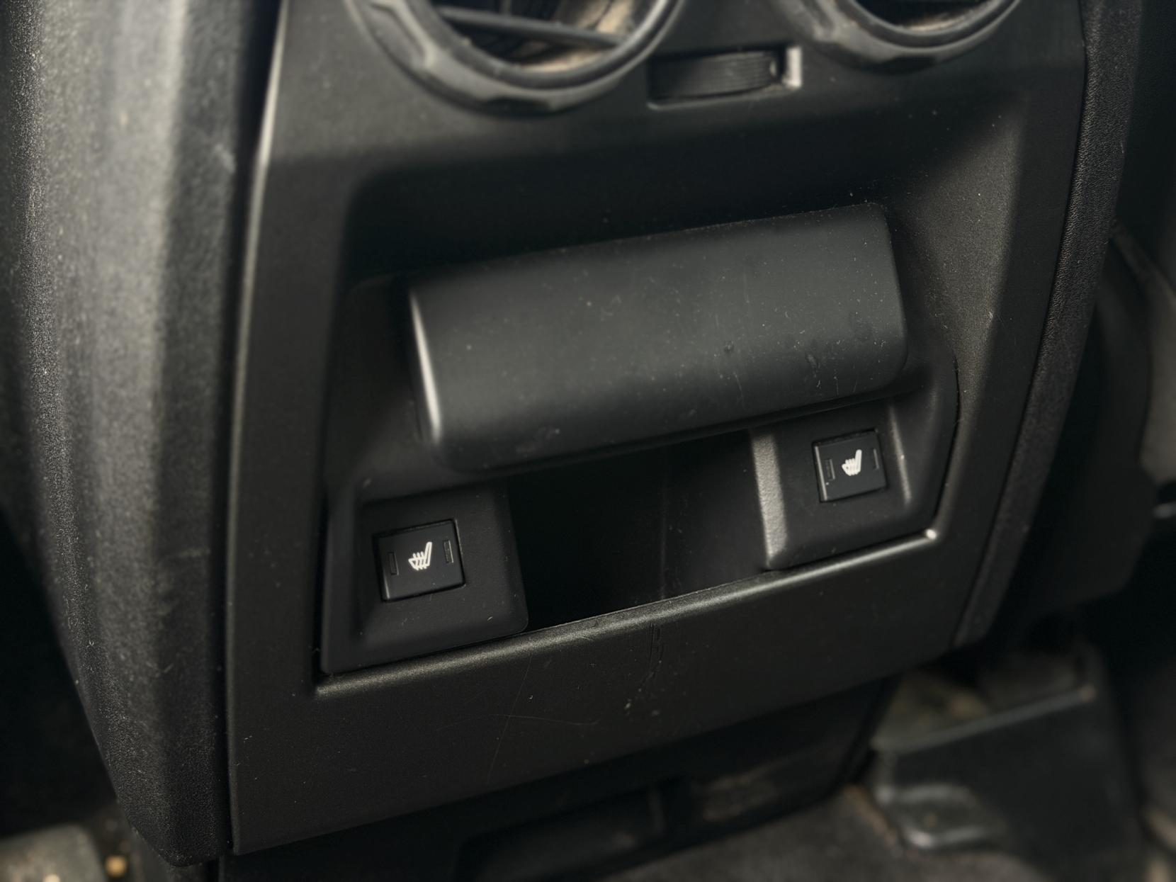 Land Rover Range Rover Sport 3.0 TD V6 HSE SUV 5dr Diesel CommandShift 4WD Euro 4 (245 ps)