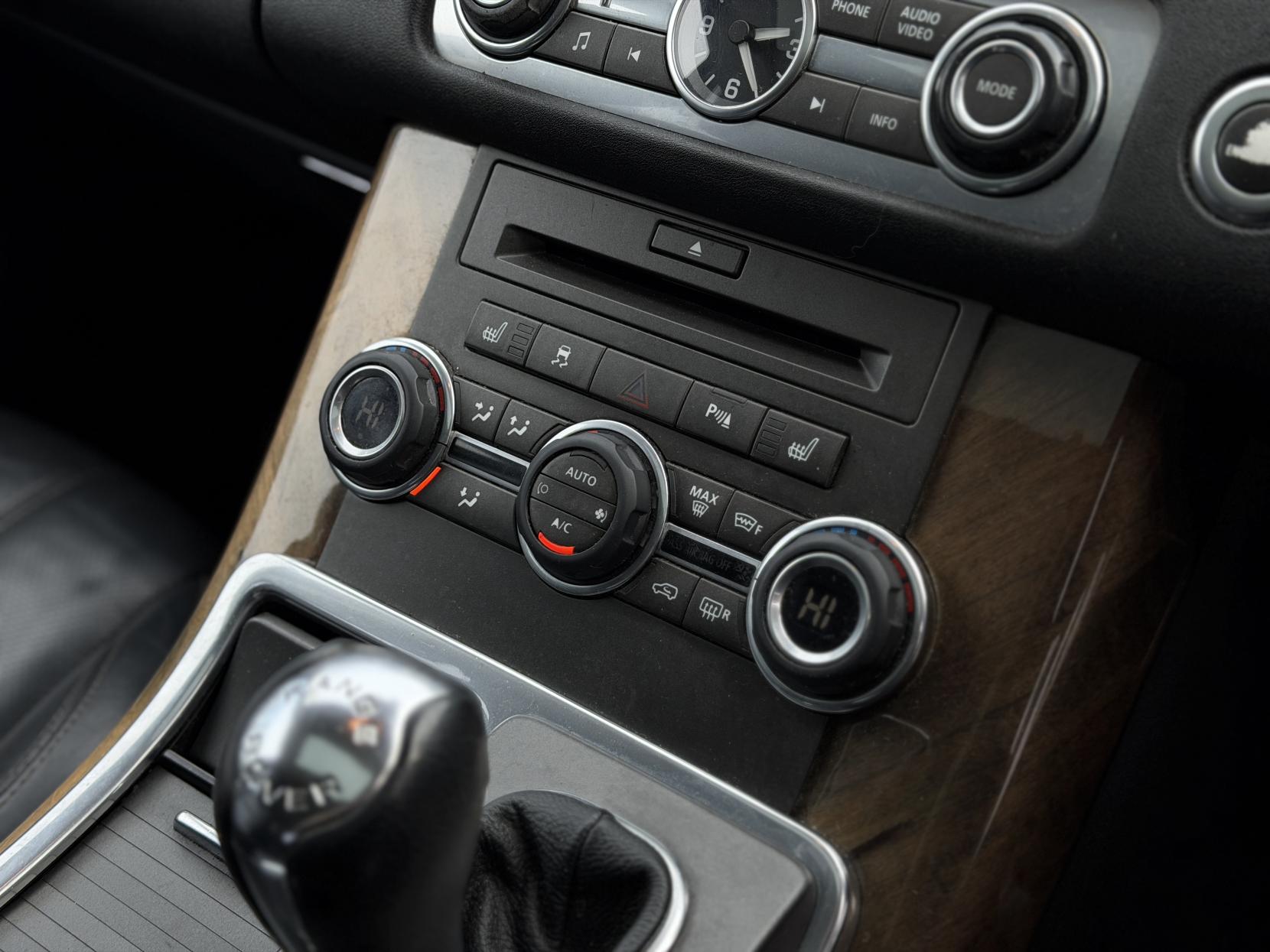 Land Rover Range Rover Sport 3.0 TD V6 HSE SUV 5dr Diesel CommandShift 4WD Euro 4 (245 ps)