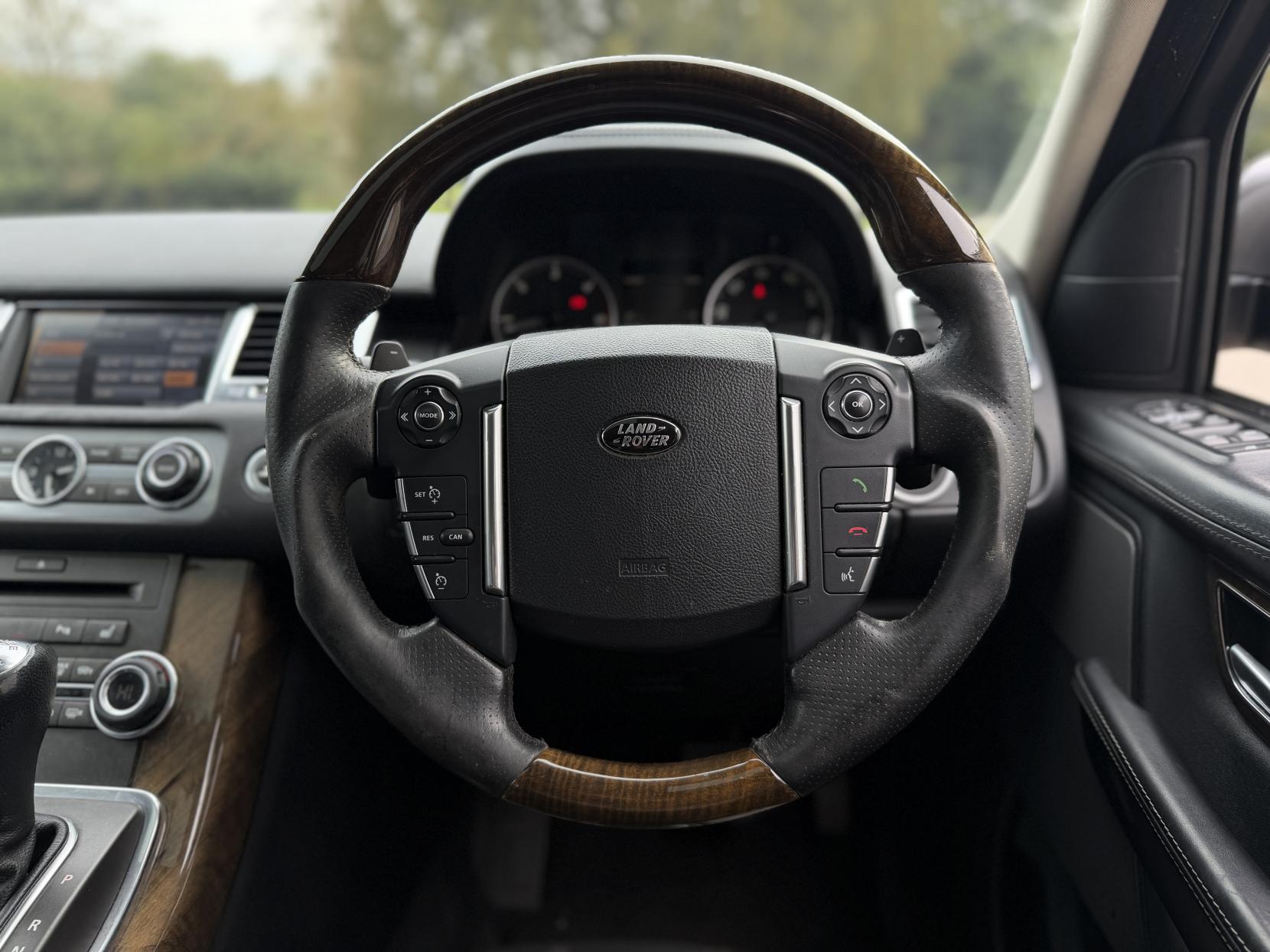 Land Rover Range Rover Sport 3.0 TD V6 HSE SUV 5dr Diesel CommandShift 4WD Euro 4 (245 ps)