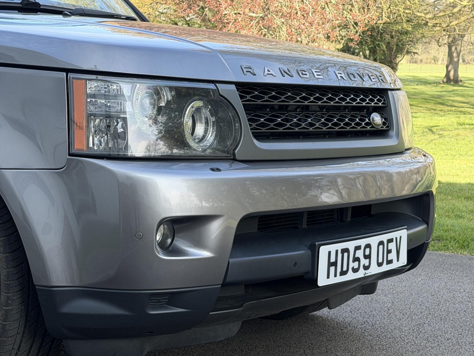 Land Rover Range Rover Sport 3.0 TD V6 HSE SUV 5dr Diesel CommandShift 4WD Euro 4 (245 ps)