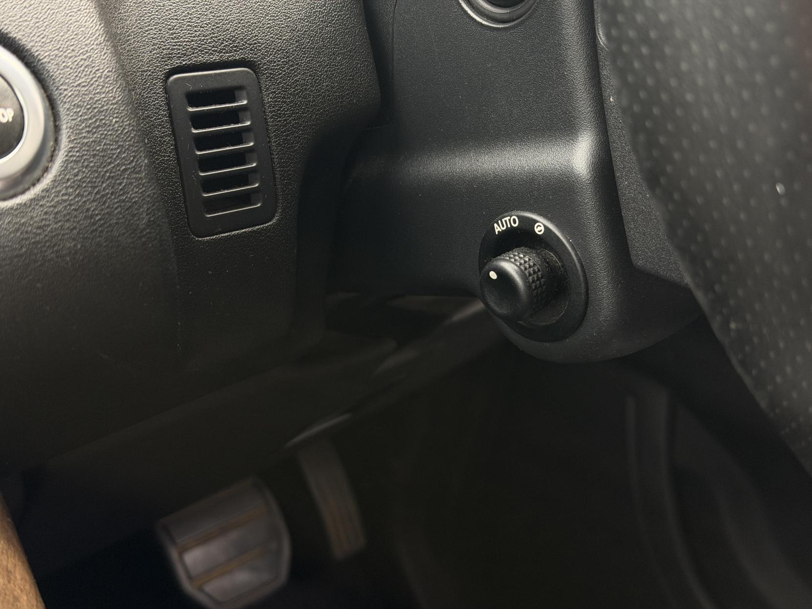 Land Rover Range Rover Sport 3.0 TD V6 HSE SUV 5dr Diesel CommandShift 4WD Euro 4 (245 ps)