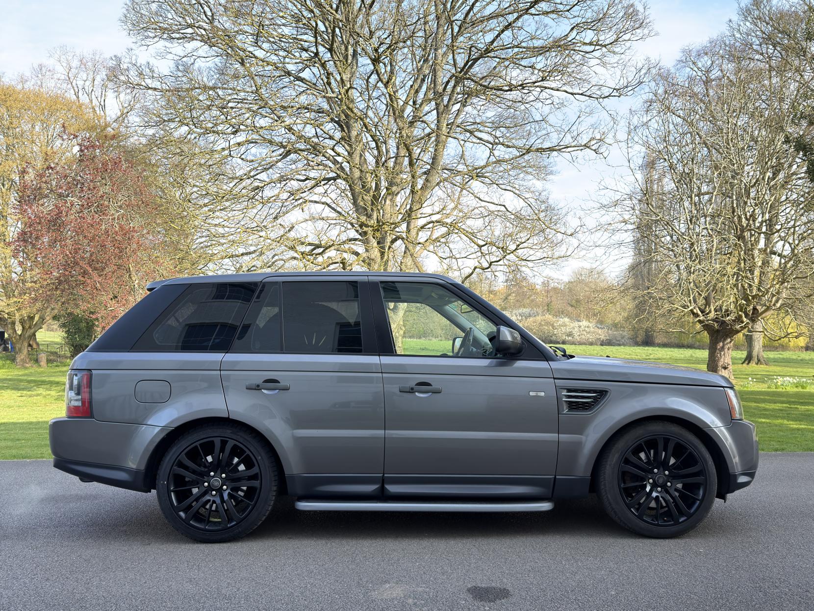 Land Rover Range Rover Sport 3.0 TD V6 HSE SUV 5dr Diesel CommandShift 4WD Euro 4 (245 ps)