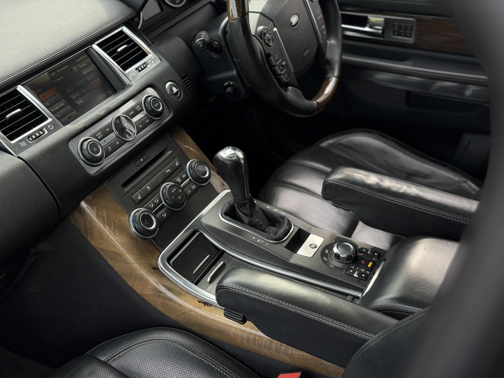 Land Rover Range Rover Sport 3.0 TD V6 HSE SUV 5dr Diesel CommandShift 4WD Euro 4 (245 ps)