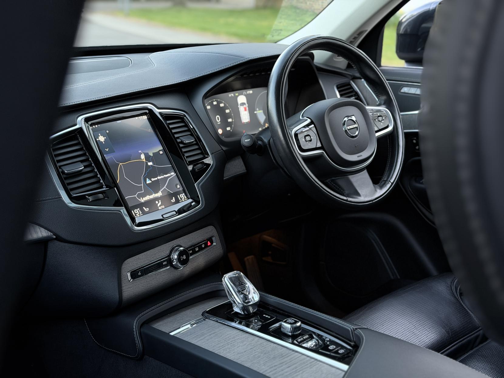 Volvo XC90 2.0h T8 Twin Engine Recharge 11.6kWh Inscription SUV 5dr Petrol Plug-in Hybrid Auto 4WD Euro 6 (s/s) (390 ps)