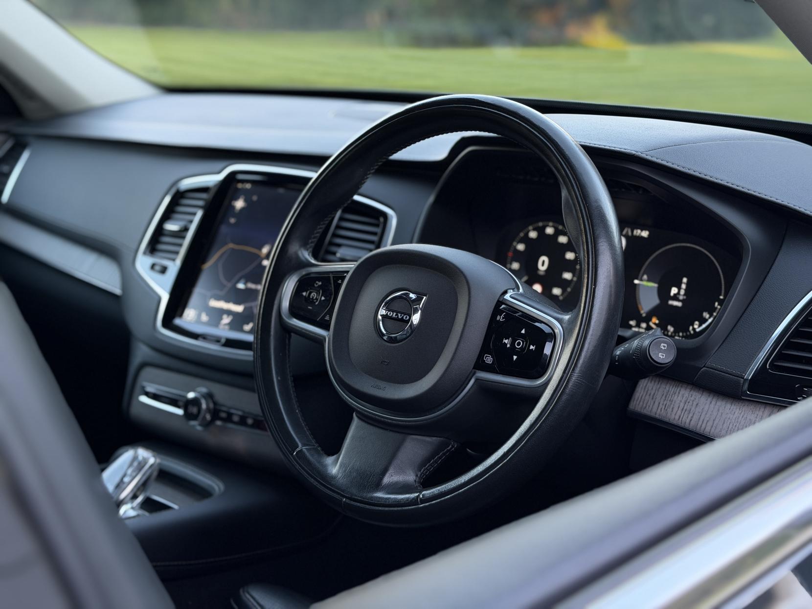 Volvo XC90 2.0h T8 Twin Engine Recharge 11.6kWh Inscription SUV 5dr Petrol Plug-in Hybrid Auto 4WD Euro 6 (s/s) (390 ps)