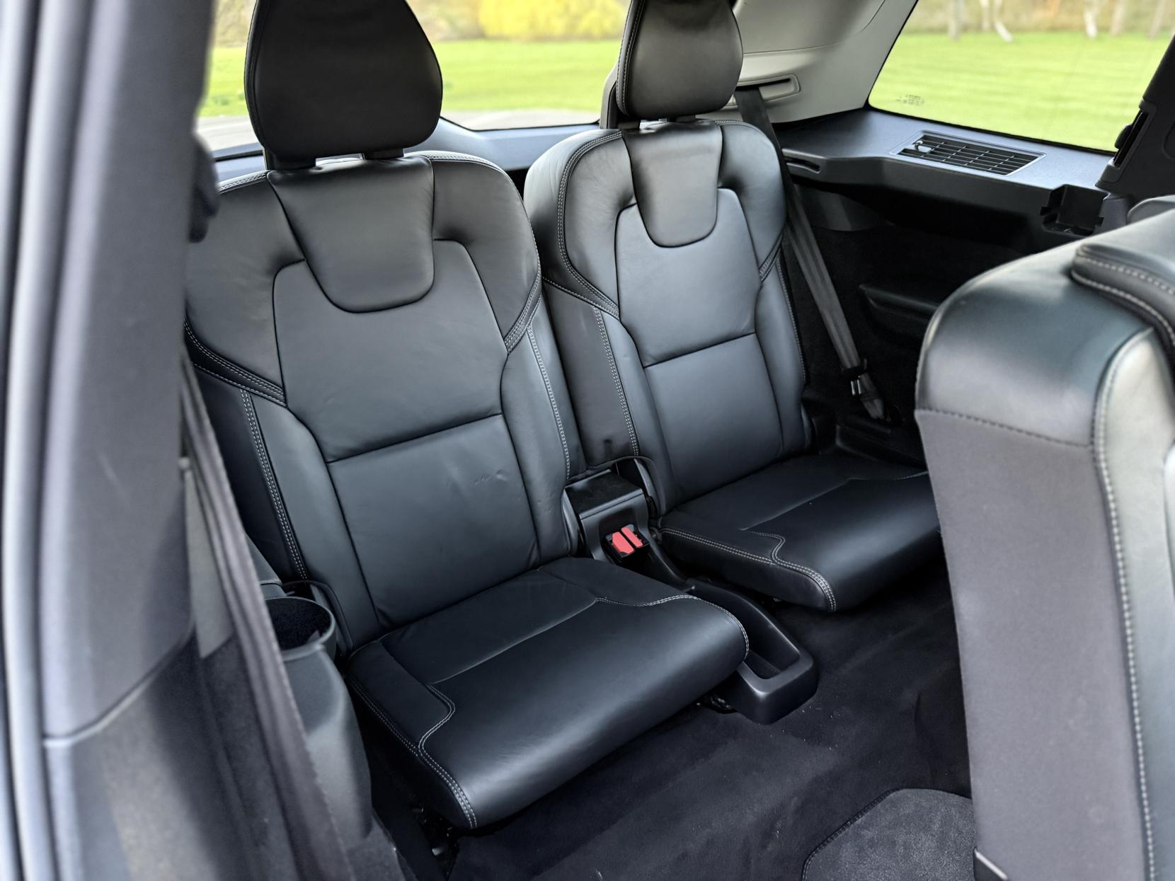 Volvo XC90 2.0h T8 Twin Engine Recharge 11.6kWh Inscription SUV 5dr Petrol Plug-in Hybrid Auto 4WD Euro 6 (s/s) (390 ps)