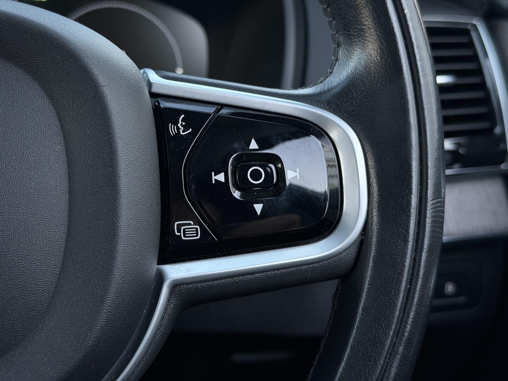 Volvo XC90 2.0h T8 Twin Engine Recharge 11.6kWh Inscription SUV 5dr Petrol Plug-in Hybrid Auto 4WD Euro 6 (s/s) (390 ps)