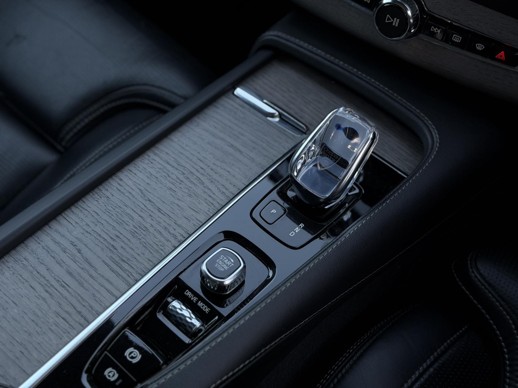 Volvo XC90 2.0h T8 Twin Engine Recharge 11.6kWh Inscription SUV 5dr Petrol Plug-in Hybrid Auto 4WD Euro 6 (s/s) (390 ps)