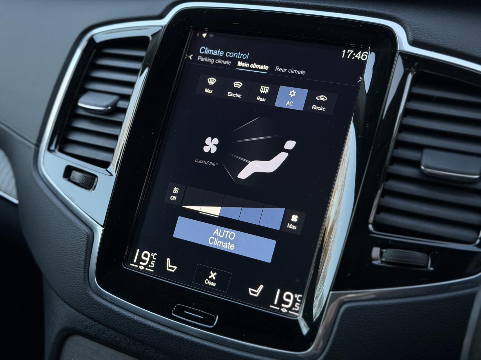 Volvo XC90 2.0h T8 Twin Engine Recharge 11.6kWh Inscription SUV 5dr Petrol Plug-in Hybrid Auto 4WD Euro 6 (s/s) (390 ps)