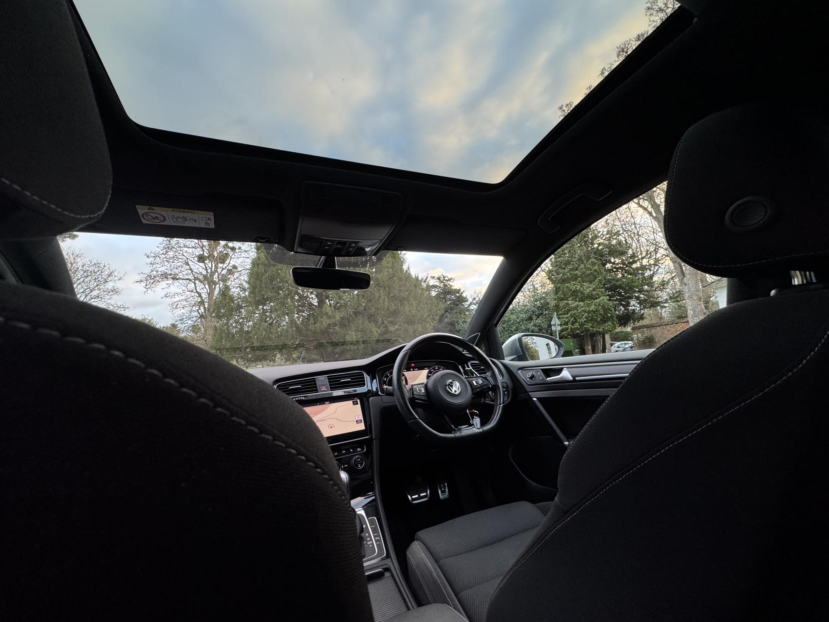 Volkswagen Golf 2.0 TSI R Hatchback 5dr Petrol DSG 4Motion Euro 6 (s/s) (310 ps)