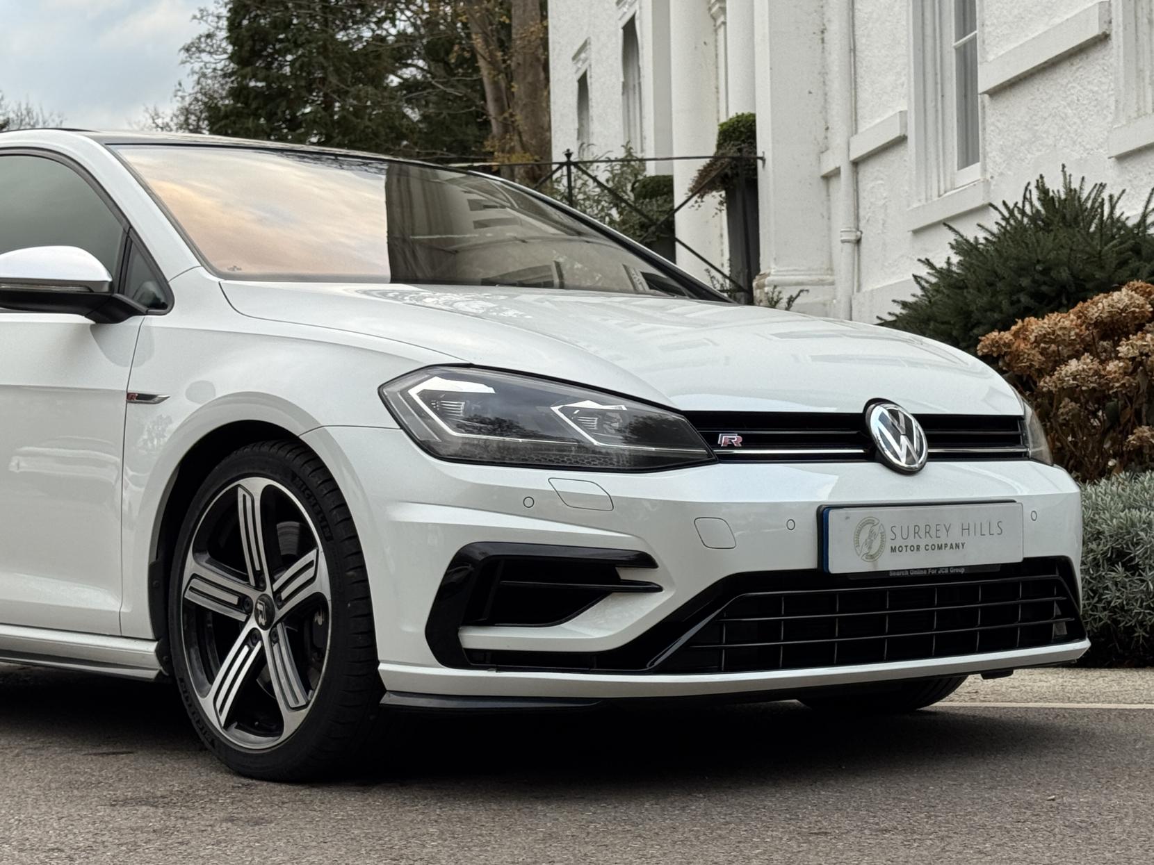 Volkswagen Golf 2.0 TSI R Hatchback 5dr Petrol DSG 4Motion Euro 6 (s/s) (310 ps)