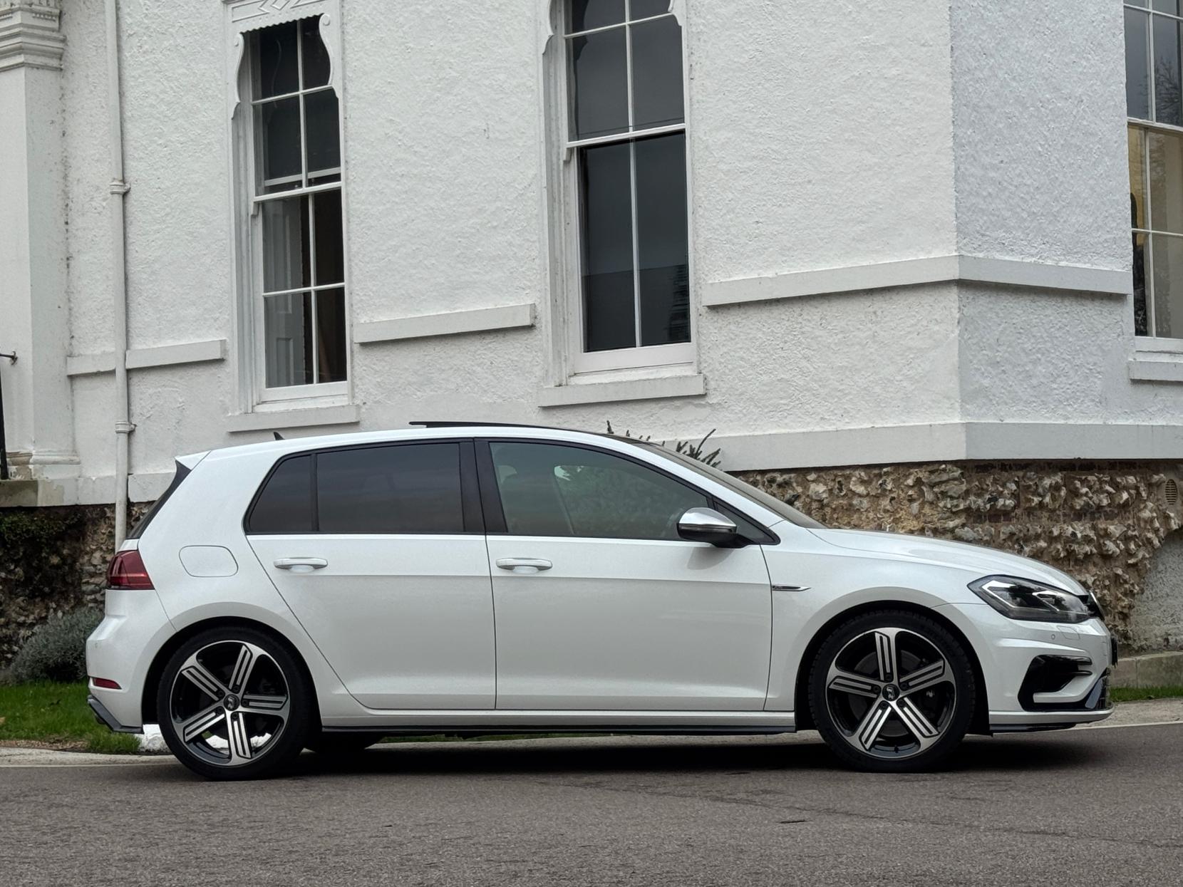 Volkswagen Golf 2.0 TSI R Hatchback 5dr Petrol DSG 4Motion Euro 6 (s/s) (310 ps)