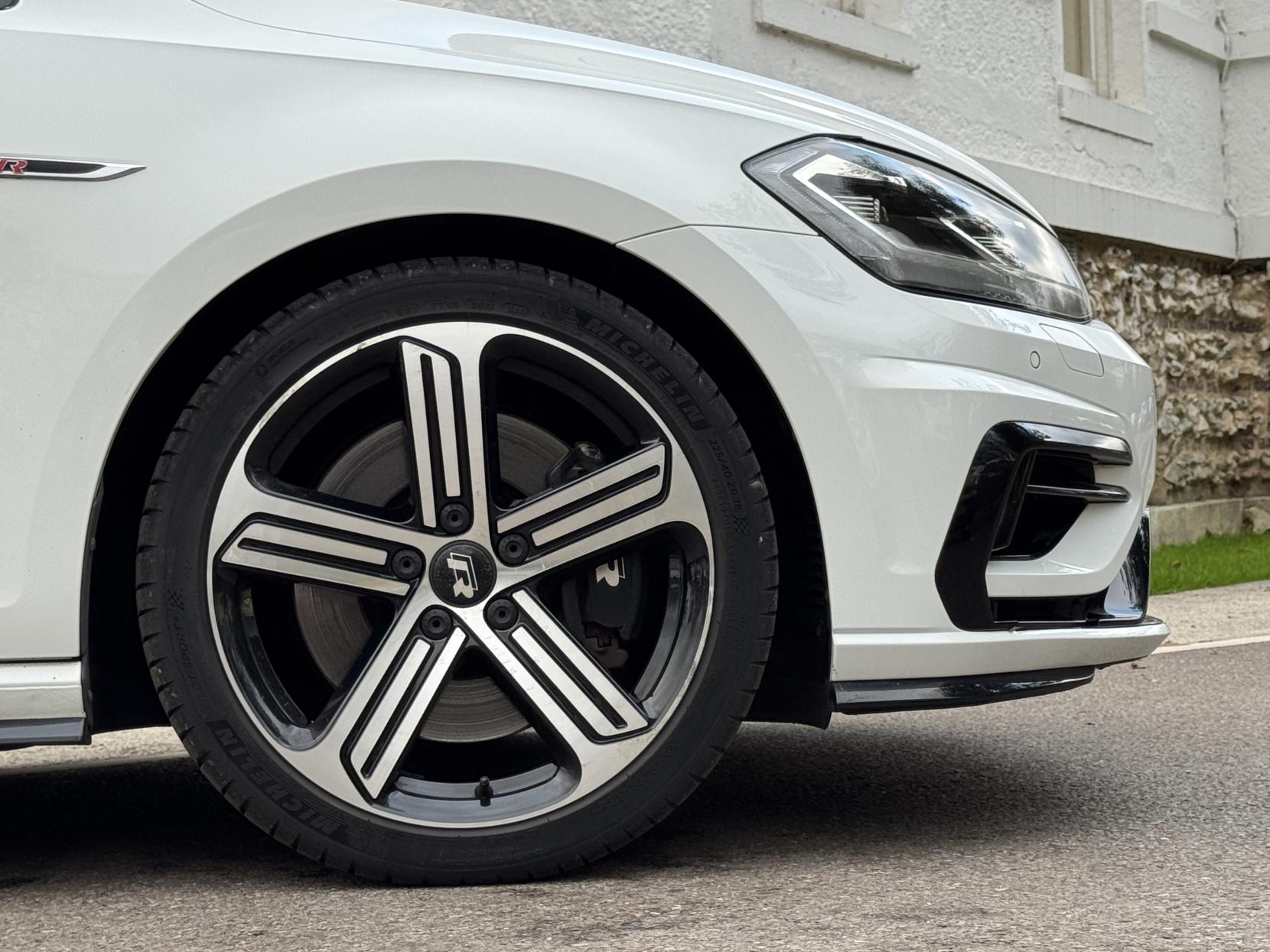 Volkswagen Golf 2.0 TSI R Hatchback 5dr Petrol DSG 4Motion Euro 6 (s/s) (310 ps)