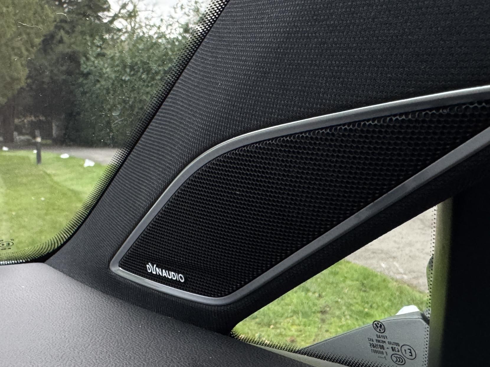 Volkswagen Golf 2.0 TSI R Hatchback 5dr Petrol DSG 4Motion Euro 6 (s/s) (310 ps)