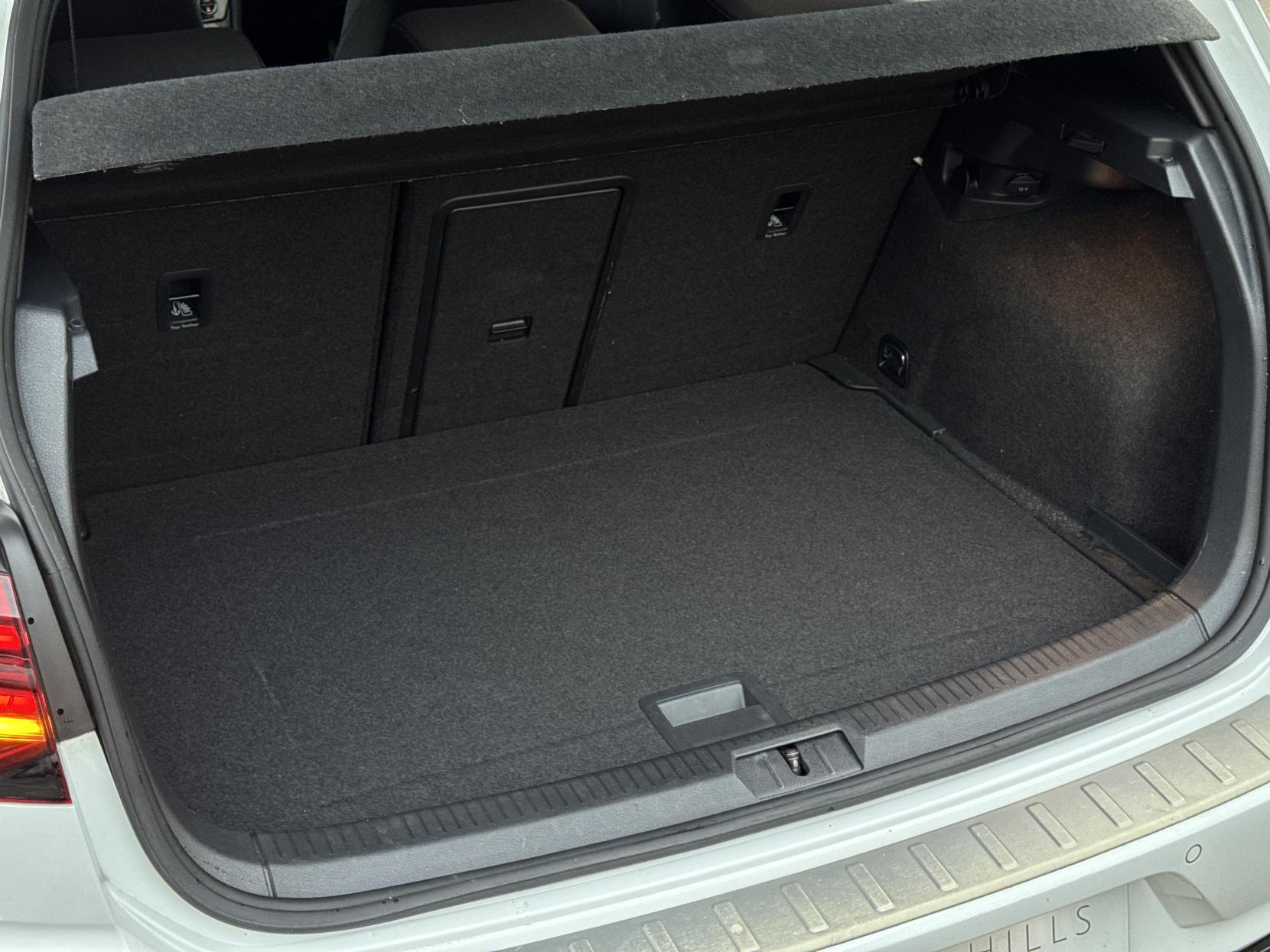 Volkswagen Golf 2.0 TSI R Hatchback 5dr Petrol DSG 4Motion Euro 6 (s/s) (310 ps)