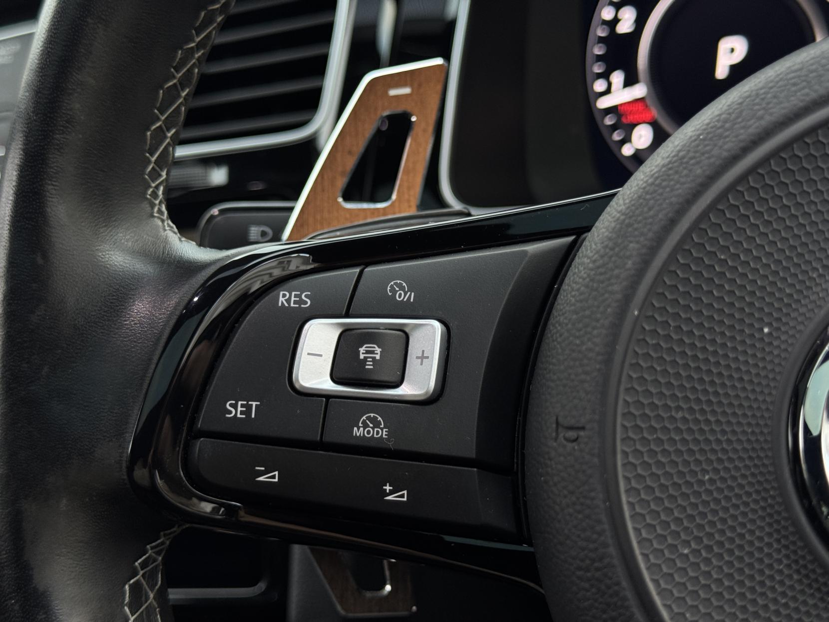 Volkswagen Golf 2.0 TSI R Hatchback 5dr Petrol DSG 4Motion Euro 6 (s/s) (310 ps)