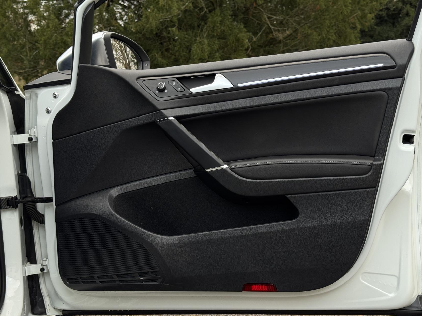 Volkswagen Golf 2.0 TSI R Hatchback 5dr Petrol DSG 4Motion Euro 6 (s/s) (310 ps)