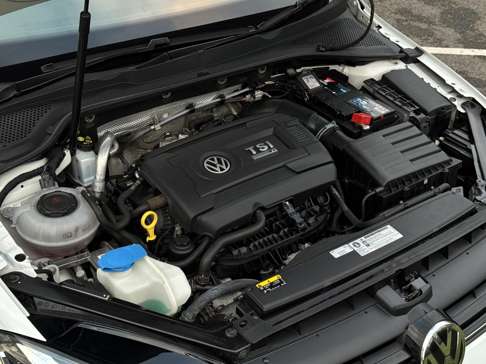 Volkswagen Golf 2.0 TSI R Hatchback 5dr Petrol DSG 4Motion Euro 6 (s/s) (310 ps)