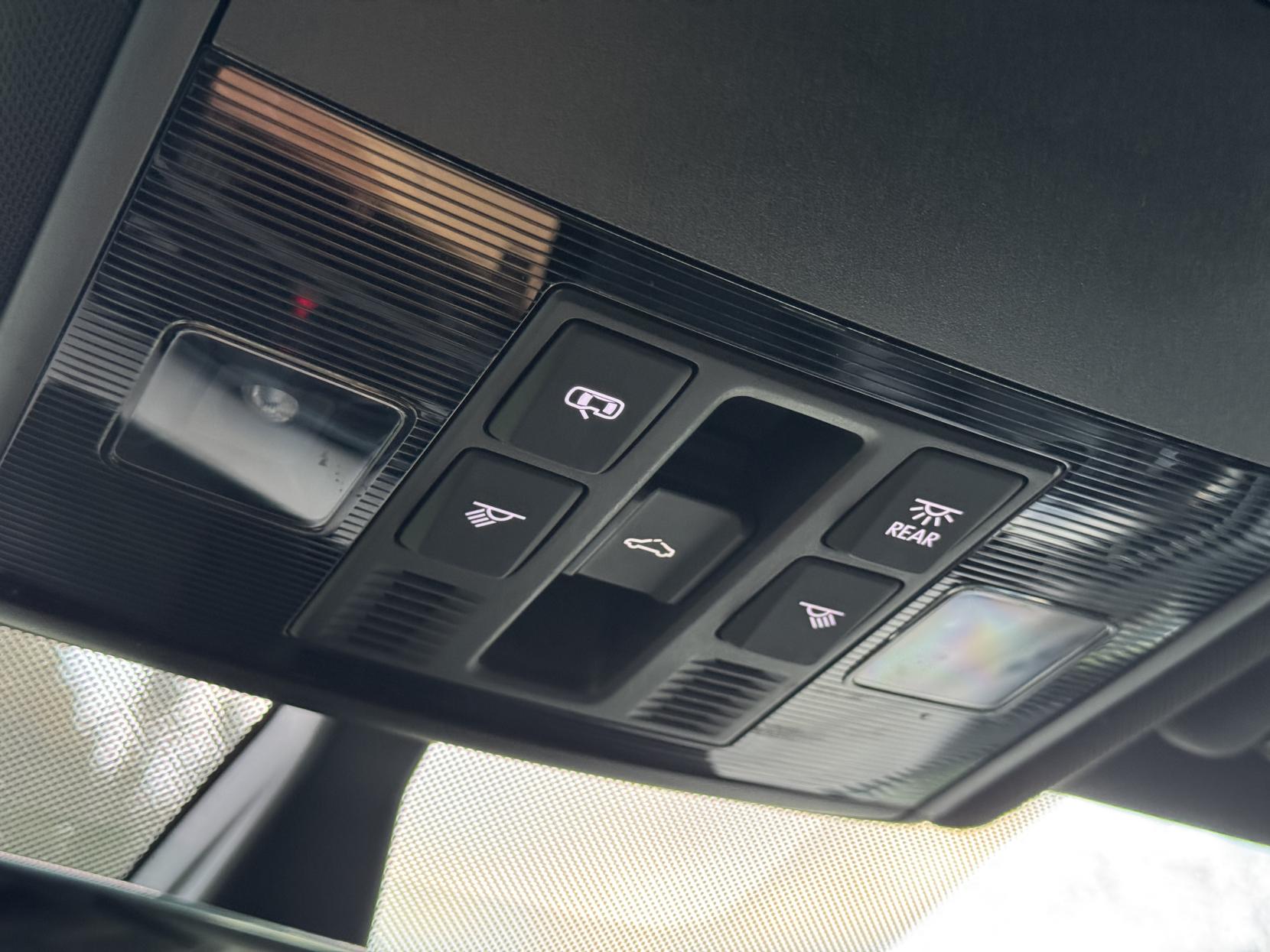 Volkswagen Golf 2.0 TSI R Hatchback 5dr Petrol DSG 4Motion Euro 6 (s/s) (310 ps)