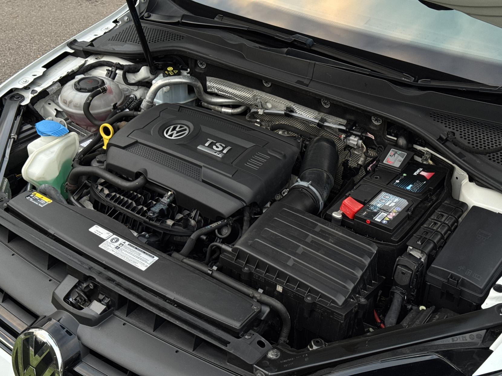 Volkswagen Golf 2.0 TSI R Hatchback 5dr Petrol DSG 4Motion Euro 6 (s/s) (310 ps)