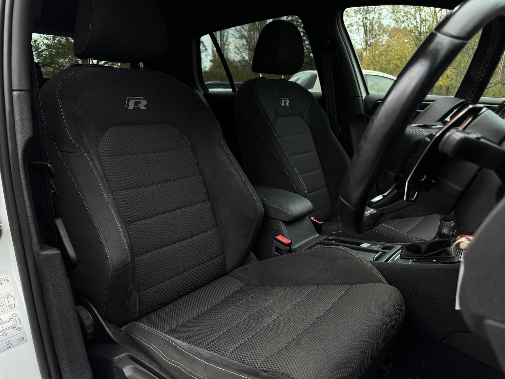 Volkswagen Golf 2.0 TSI R Hatchback 5dr Petrol DSG 4Motion Euro 6 (s/s) (310 ps)