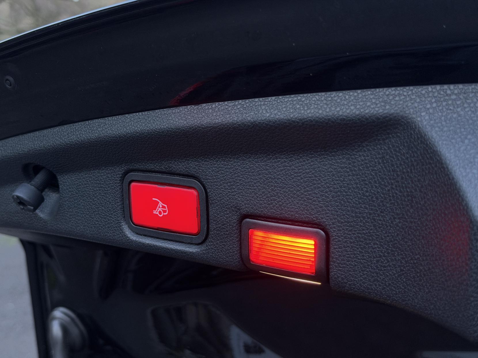 Mercedes-Benz E Class 3.0 E53h BiTurbo MHEV AMG Night Edition (Premium Plus) Cabriolet 2dr Petrol Hybrid SpdS TCT 4MATIC+ Euro 6 (s/s) (457 ps)