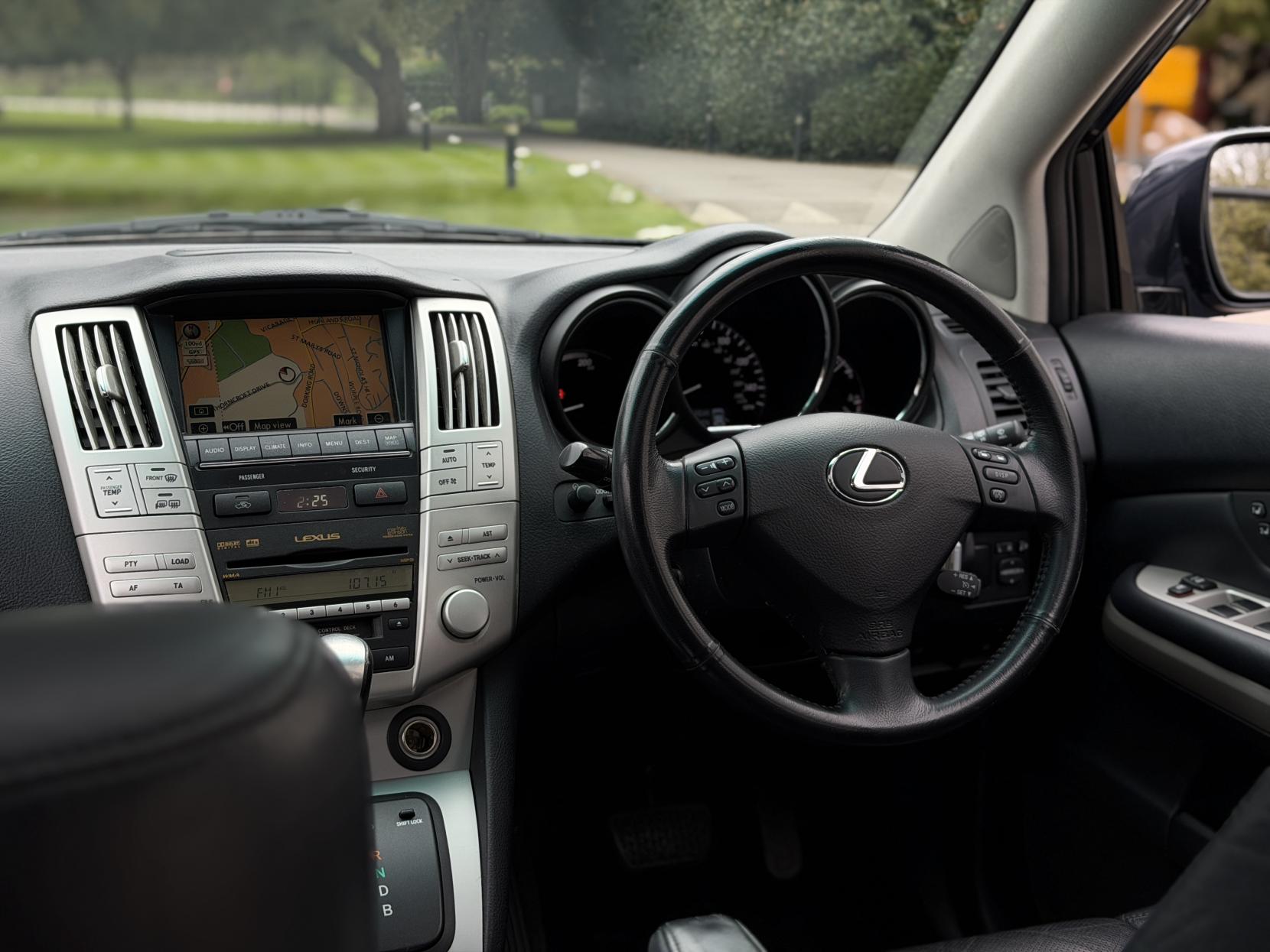 Lexus RX 3.3 400h Limited Edition Executive SUV 5dr Petrol Hybrid CVT (192 g/km, 208 bhp)