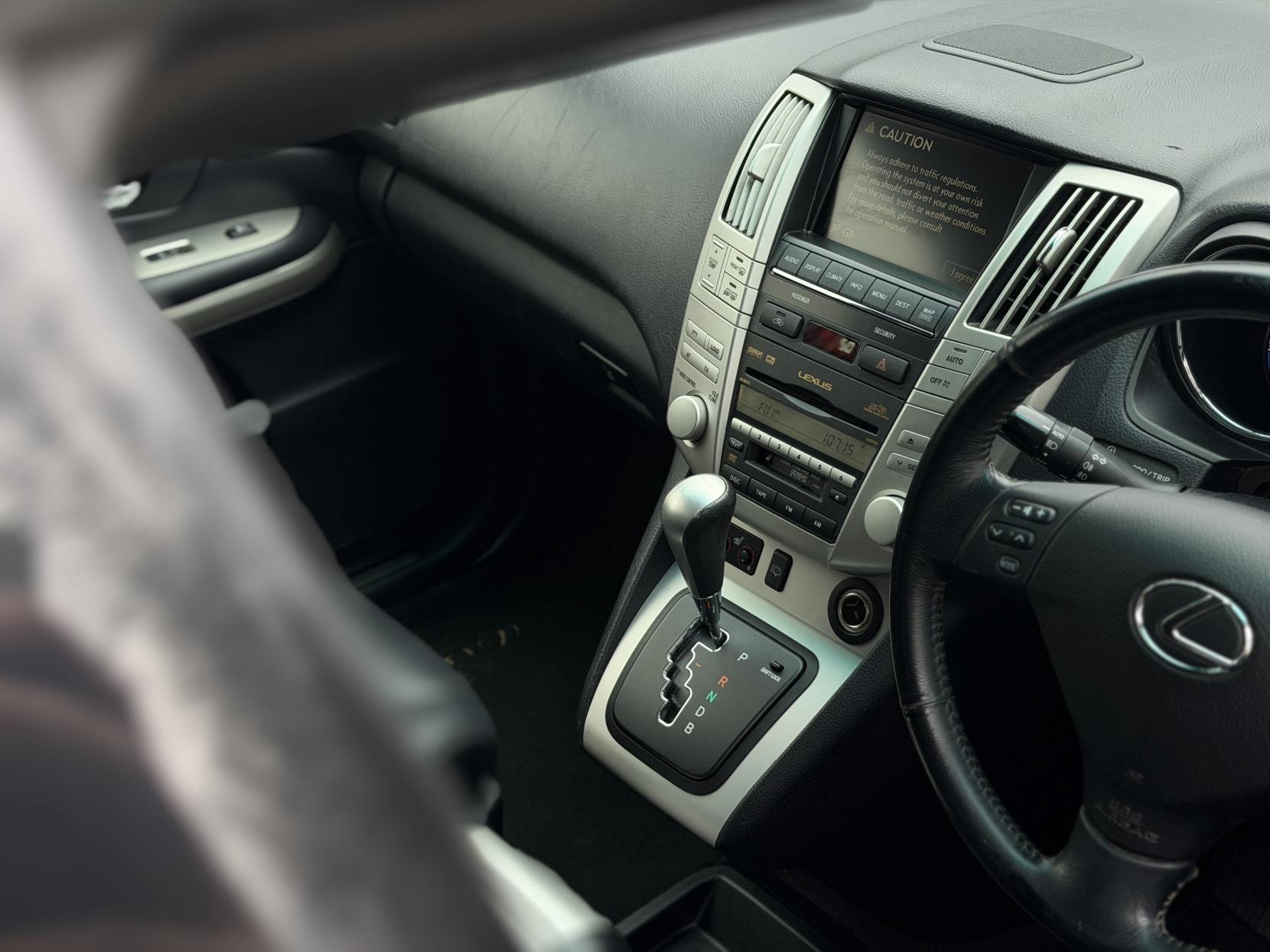 Lexus RX 3.3 400h Limited Edition Executive SUV 5dr Petrol Hybrid CVT (192 g/km, 208 bhp)