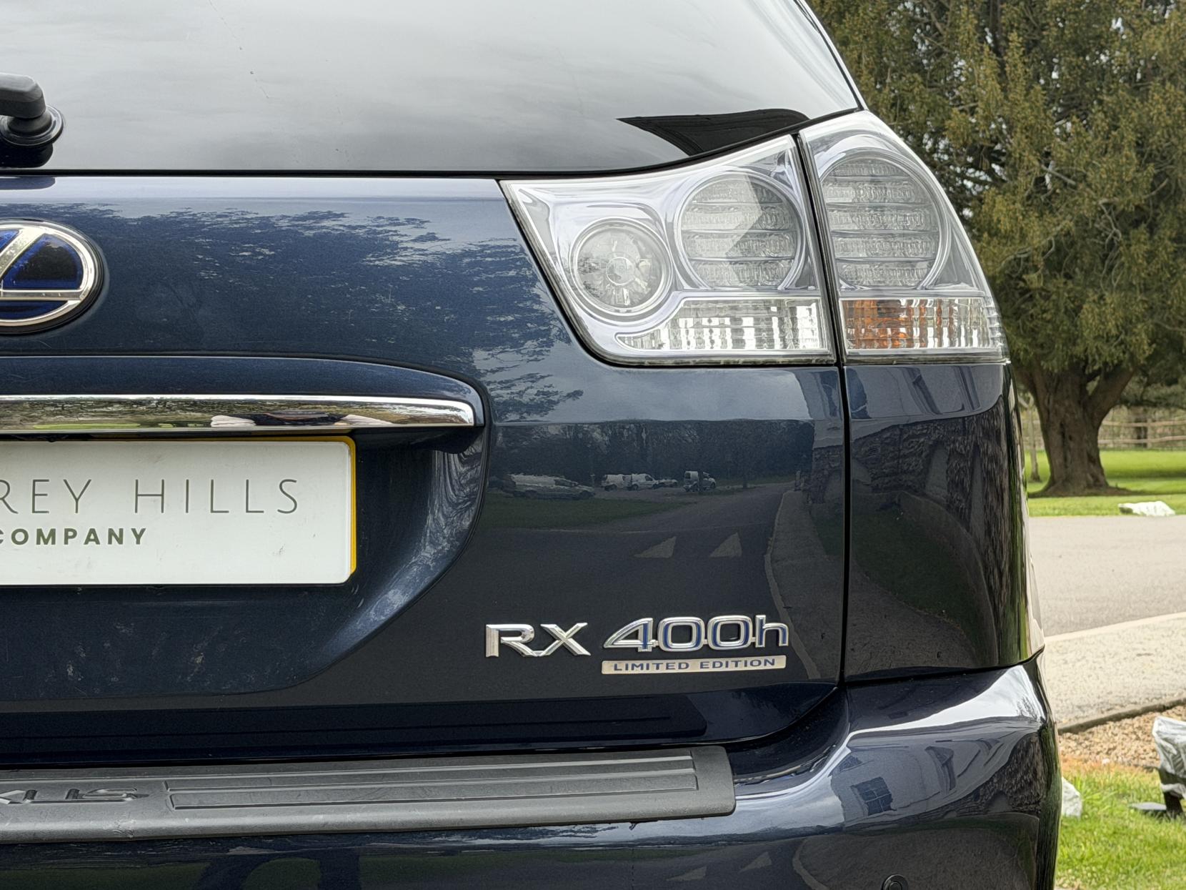 Lexus RX 3.3 400h Limited Edition Executive SUV 5dr Petrol Hybrid CVT (192 g/km, 208 bhp)