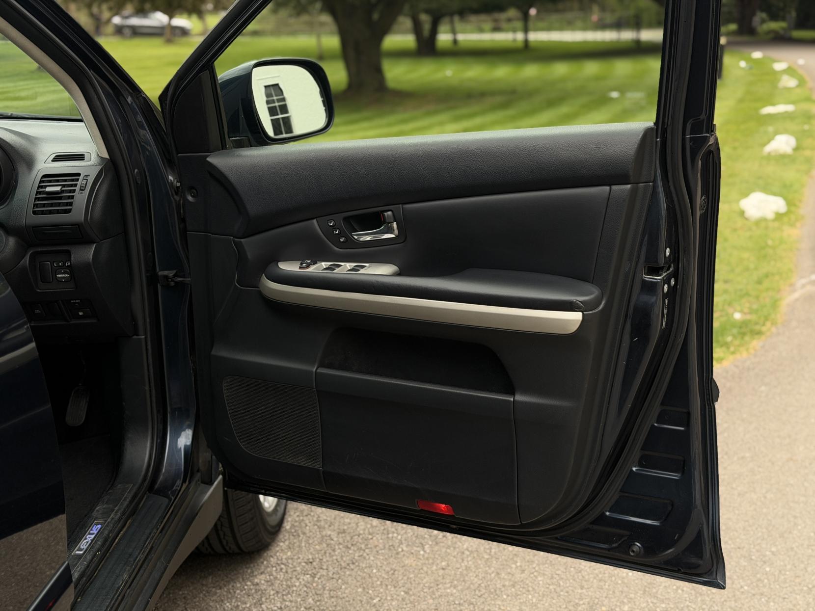 Lexus RX 3.3 400h Limited Edition Executive SUV 5dr Petrol Hybrid CVT (192 g/km, 208 bhp)