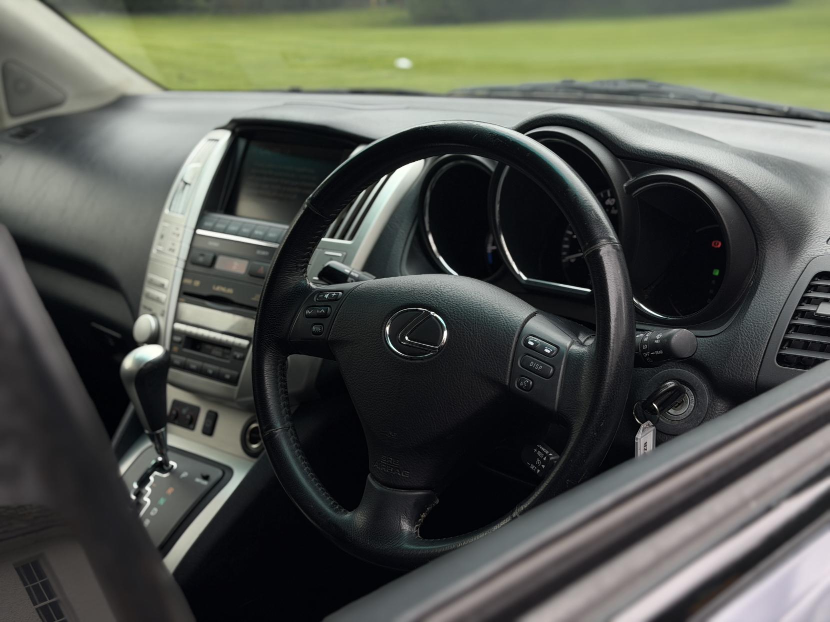 Lexus RX 3.3 400h Limited Edition Executive SUV 5dr Petrol Hybrid CVT (192 g/km, 208 bhp)