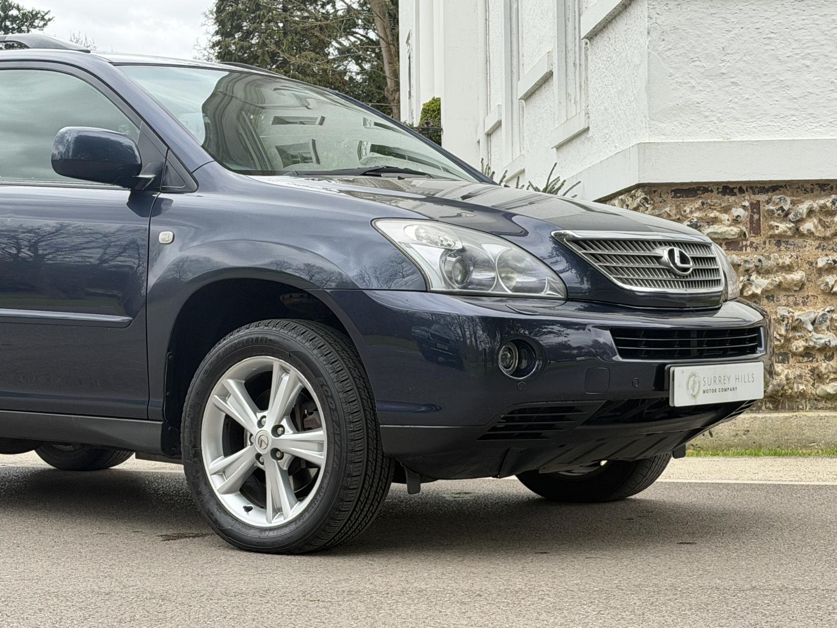 Lexus RX 3.3 400h Limited Edition Executive SUV 5dr Petrol Hybrid CVT (192 g/km, 208 bhp)