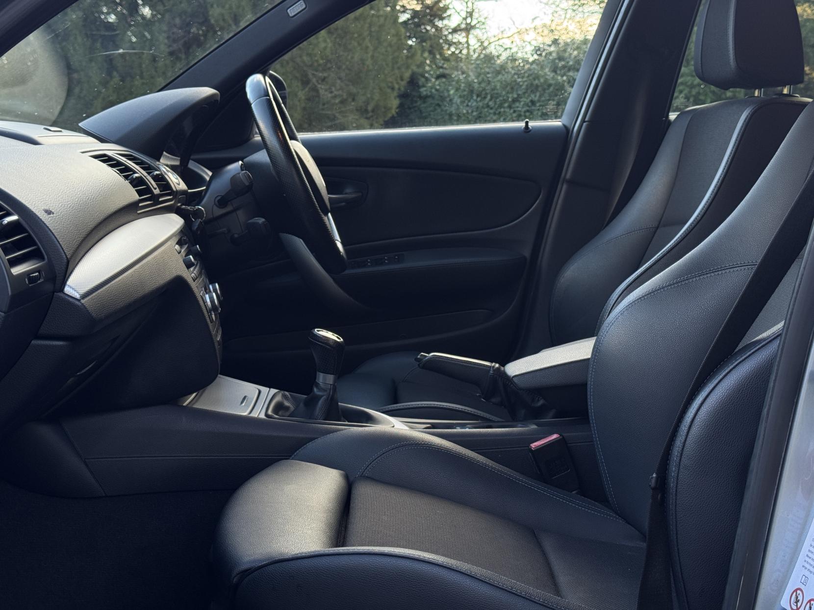 BMW 1 Series 2.0 116i Performance Edition Hatchback 5dr Petrol Manual Euro 5 (s/s) (122 ps)