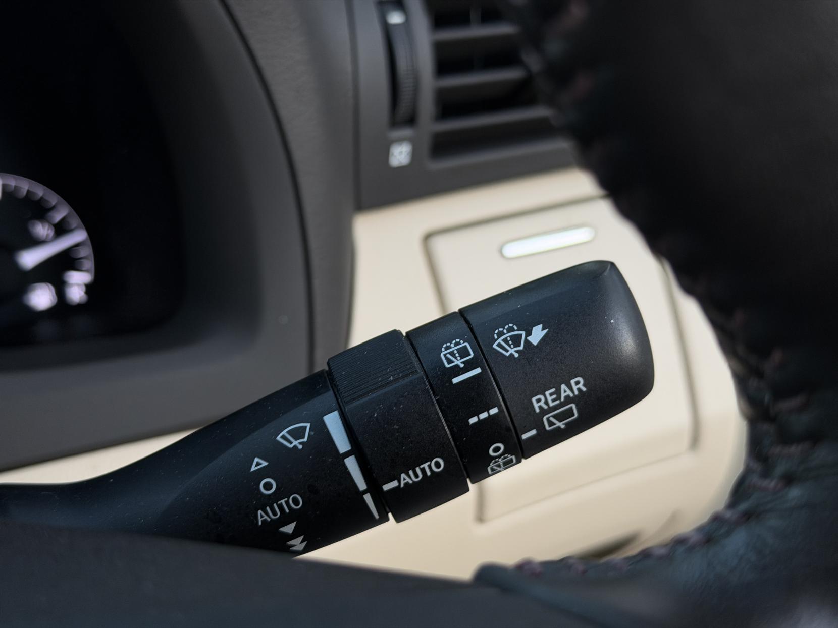 Lexus RX 3.5 450h V6 Luxury SUV 5dr Petrol Hybrid CVT 4WD Euro 5 (s/s) (299 ps)