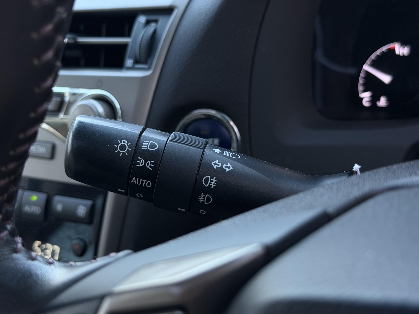 Lexus RX 3.5 450h V6 Luxury SUV 5dr Petrol Hybrid CVT 4WD Euro 5 (s/s) (299 ps)