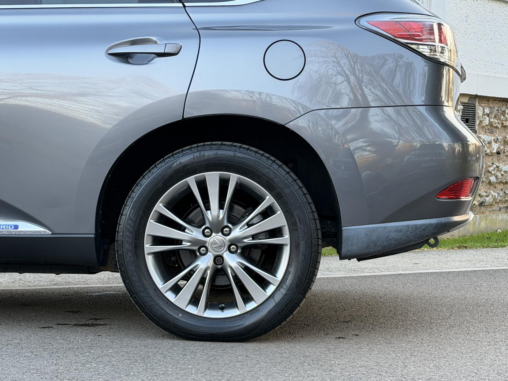 Lexus RX 3.5 450h V6 Luxury SUV 5dr Petrol Hybrid CVT 4WD Euro 5 (s/s) (299 ps)