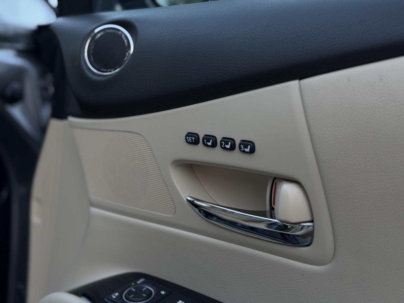 Lexus RX 3.5 450h V6 Luxury SUV 5dr Petrol Hybrid CVT 4WD Euro 5 (s/s) (299 ps)