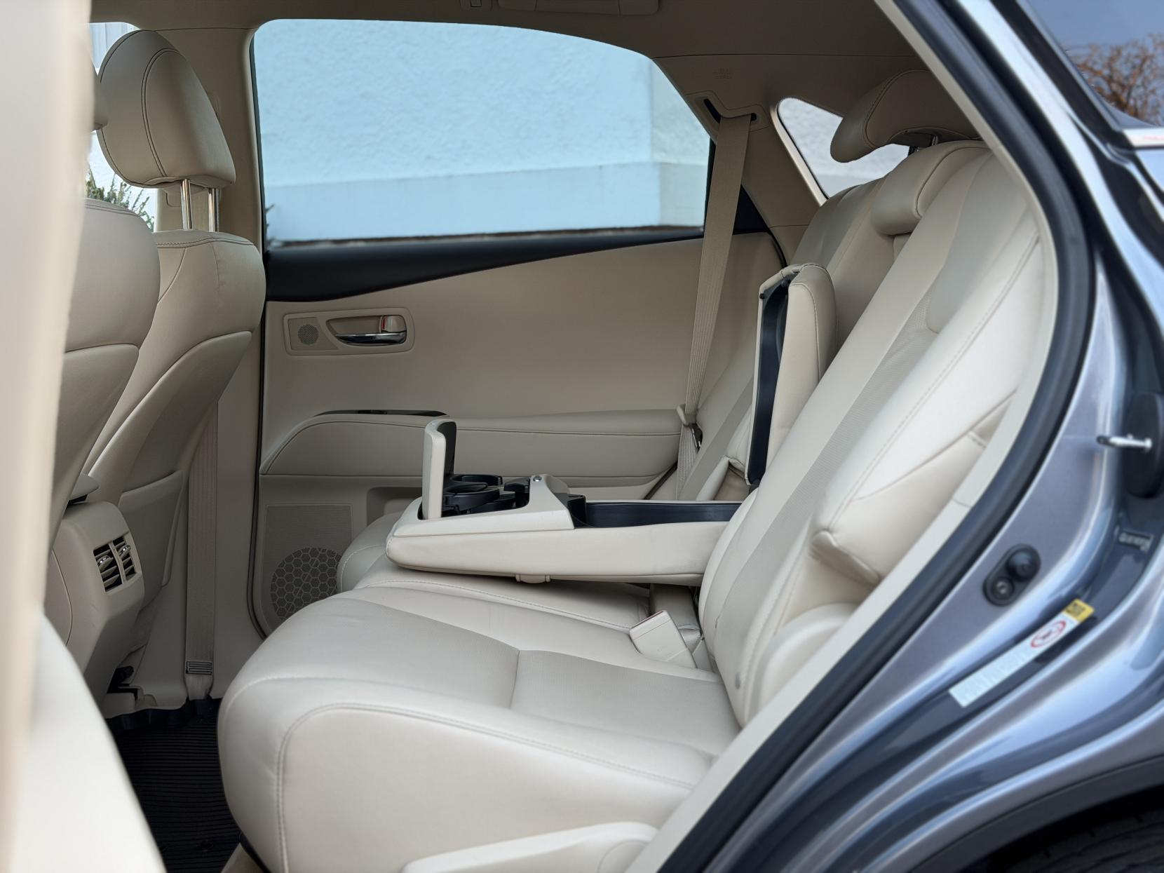 Lexus RX 3.5 450h V6 Luxury SUV 5dr Petrol Hybrid CVT 4WD Euro 5 (s/s) (299 ps)