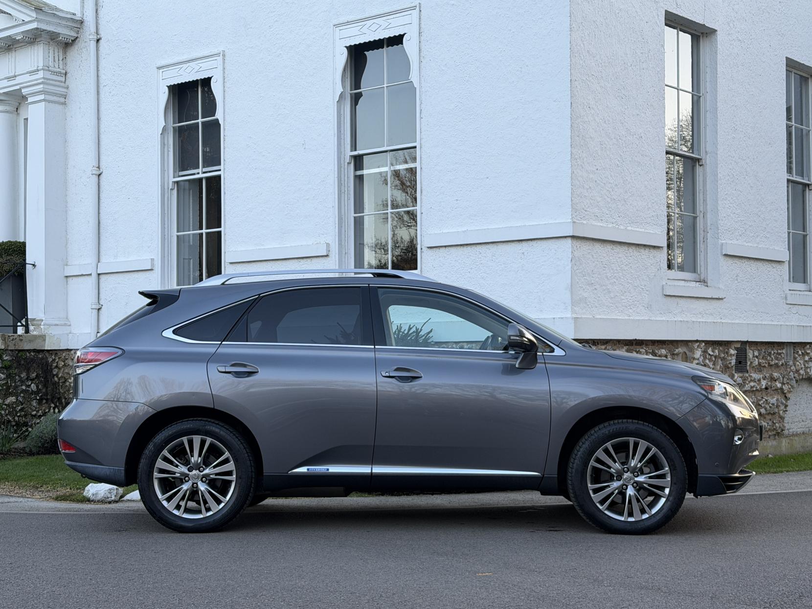 Lexus RX 3.5 450h V6 Luxury SUV 5dr Petrol Hybrid CVT 4WD Euro 5 (s/s) (299 ps)