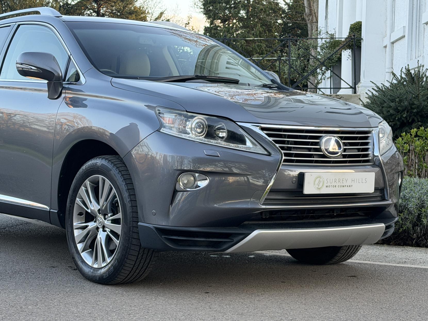 Lexus RX 3.5 450h V6 Luxury SUV 5dr Petrol Hybrid CVT 4WD Euro 5 (s/s) (299 ps)