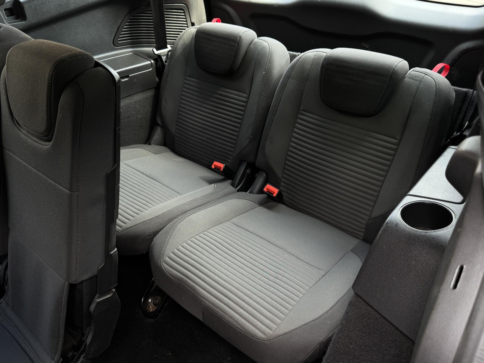Ford Grand C-Max 1.0T EcoBoost Titanium MPV 5dr Petrol Manual Euro 6 (s/s) (125 ps)