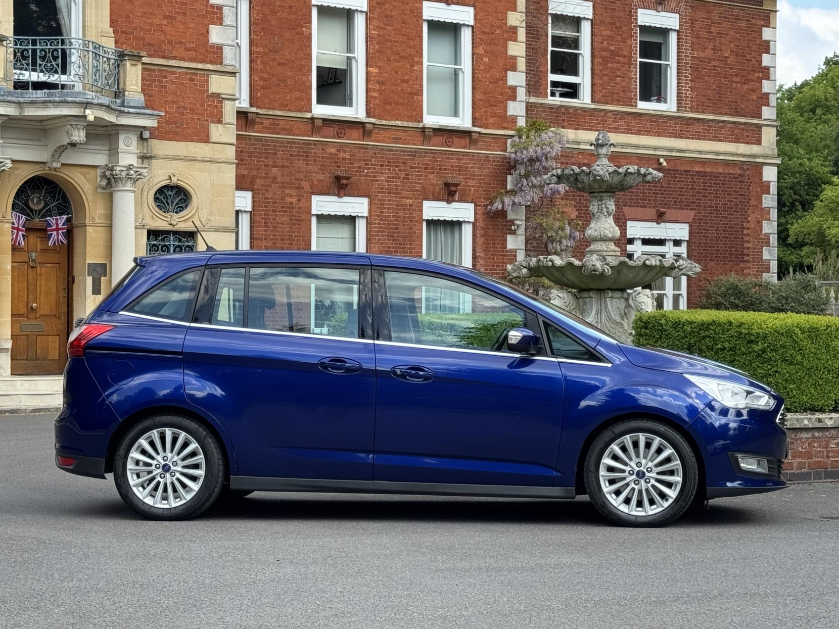 Ford Grand C-Max 1.0T EcoBoost Titanium MPV 5dr Petrol Manual Euro 6 (s/s) (125 ps)