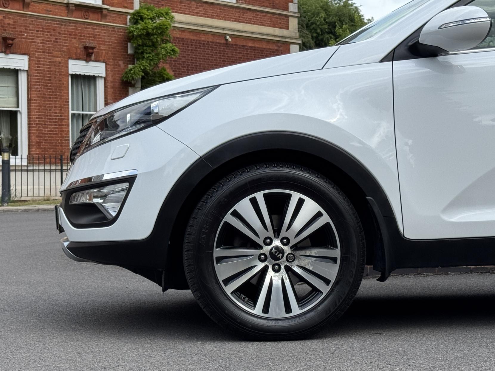 Kia Sportage 1.7 CRDi EcoDynamics 3 SUV 5dr Diesel Manual 2WD Euro 5 (s/s) (114 bhp)
