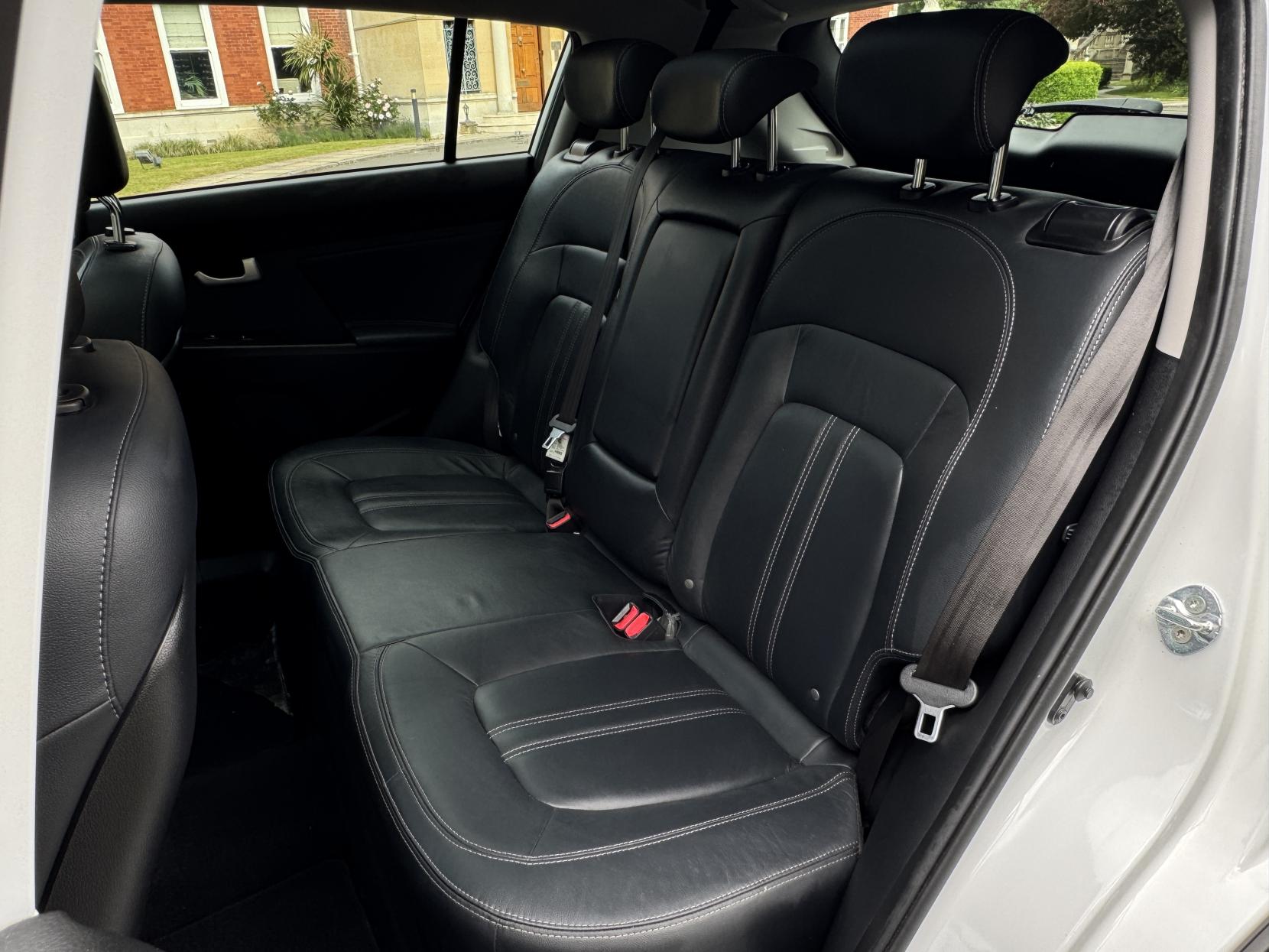 Kia Sportage 1.7 CRDi EcoDynamics 3 SUV 5dr Diesel Manual 2WD Euro 5 (s/s) (114 bhp)