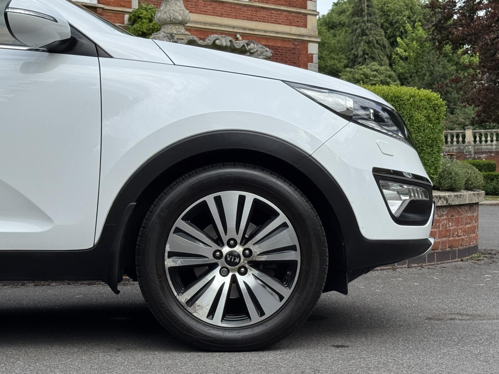 Kia Sportage 1.7 CRDi EcoDynamics 3 SUV 5dr Diesel Manual 2WD Euro 5 (s/s) (114 bhp)