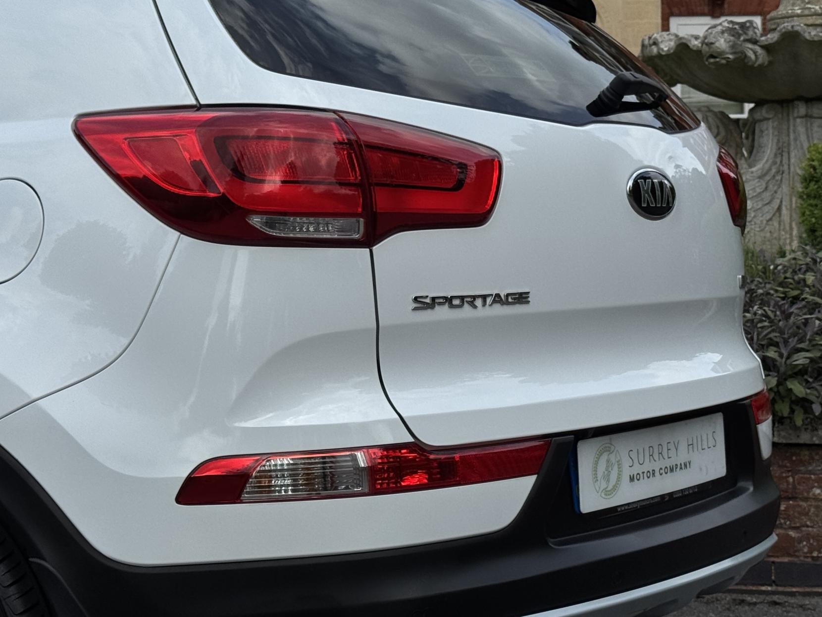 Kia Sportage 1.7 CRDi EcoDynamics 3 SUV 5dr Diesel Manual 2WD Euro 5 (s/s) (114 bhp)