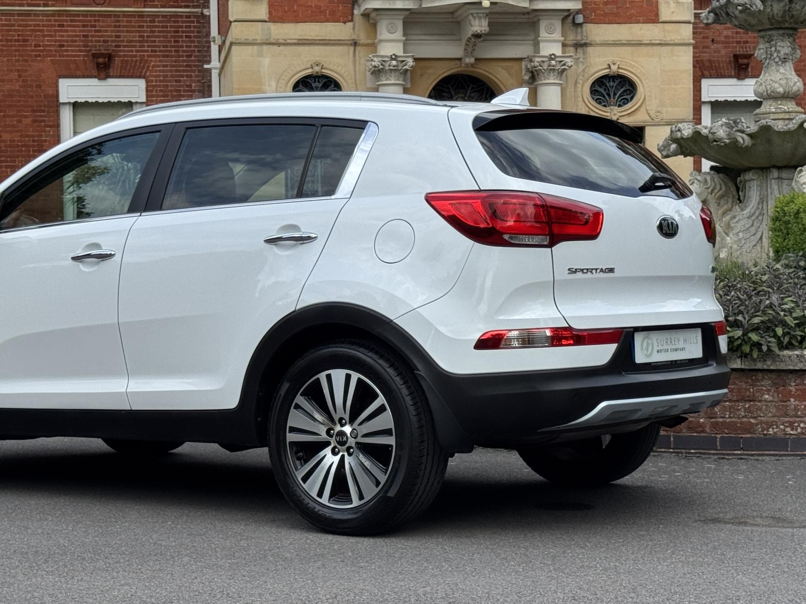 Kia Sportage 1.7 CRDi EcoDynamics 3 SUV 5dr Diesel Manual 2WD Euro 5 (s/s) (114 bhp)