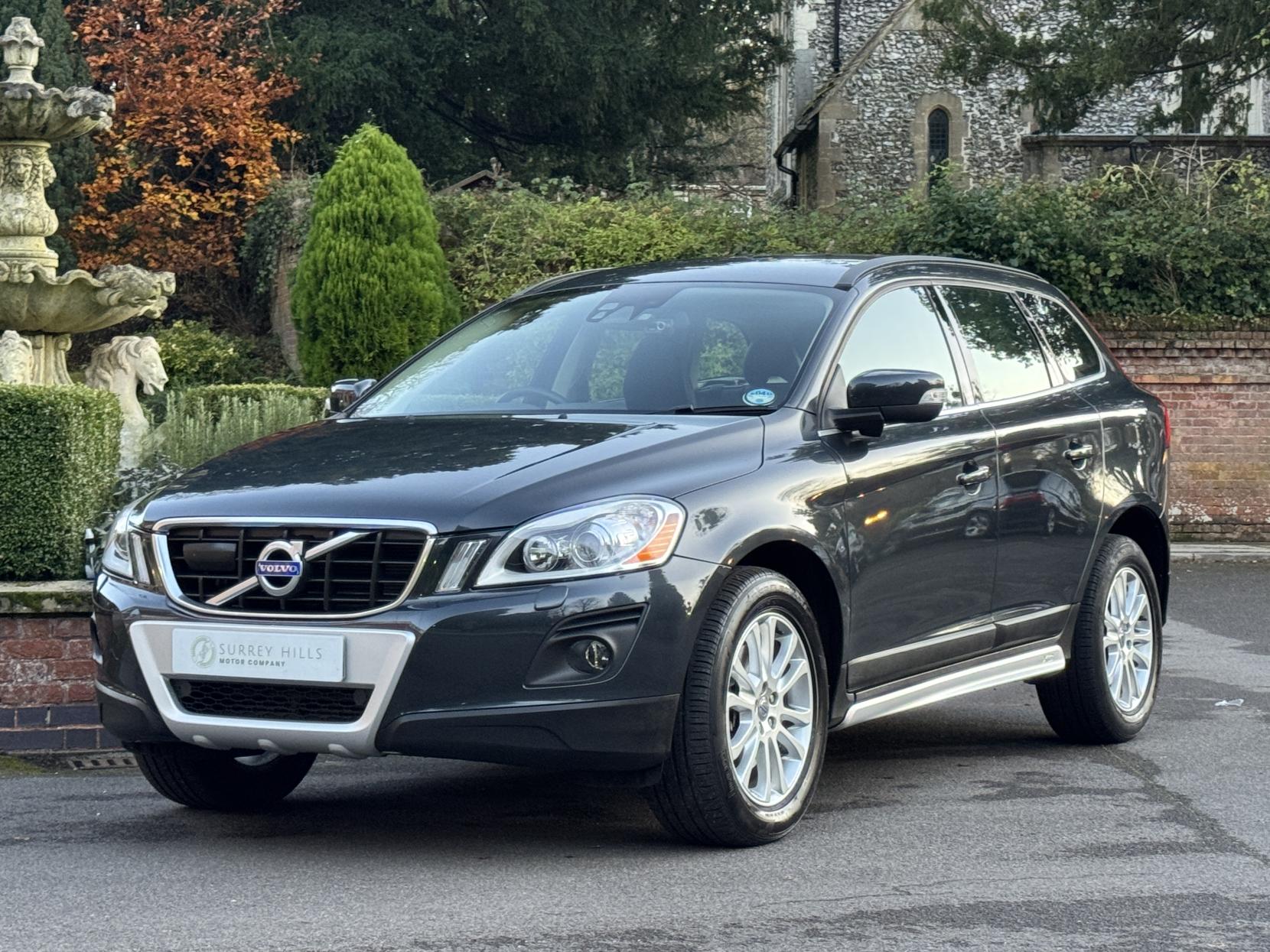 Volvo XC60 2.4 D5 SE Lux SUV 5dr Diesel Geartronic AWD Euro 4 (185 ps)