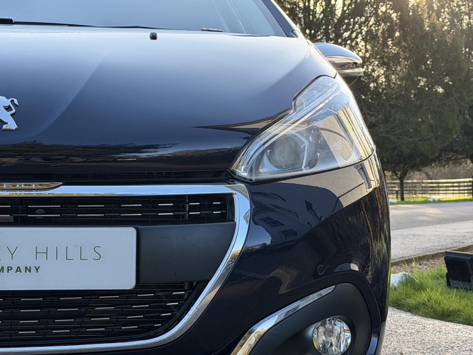 Peugeot 208 1.2 PureTech Tech Edition Hatchback 5dr Petrol Manual Euro 6 (s/s) (110 ps)