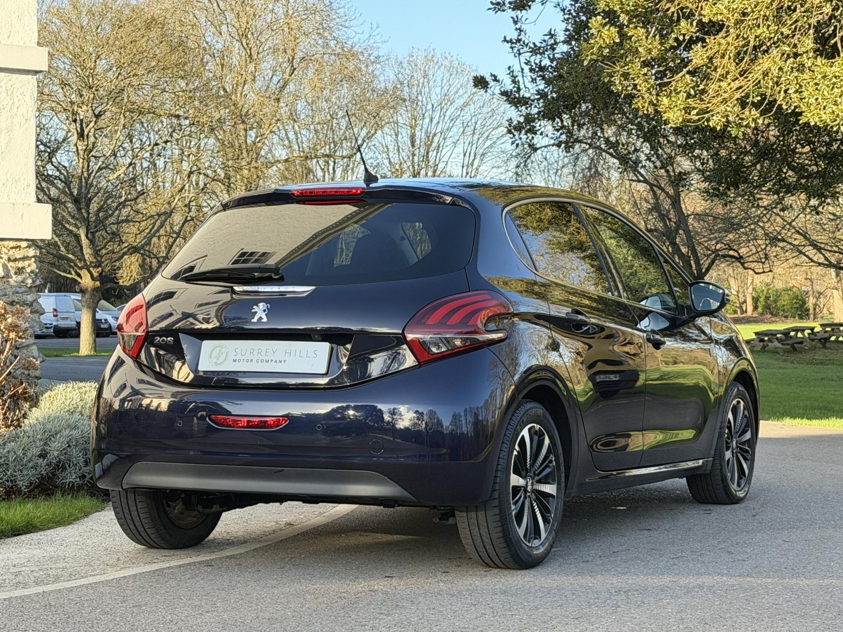 Peugeot 208 1.2 PureTech Tech Edition Hatchback 5dr Petrol Manual Euro 6 (s/s) (110 ps)
